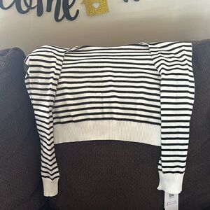 Brand New Women’s Shrug One Size Fits All